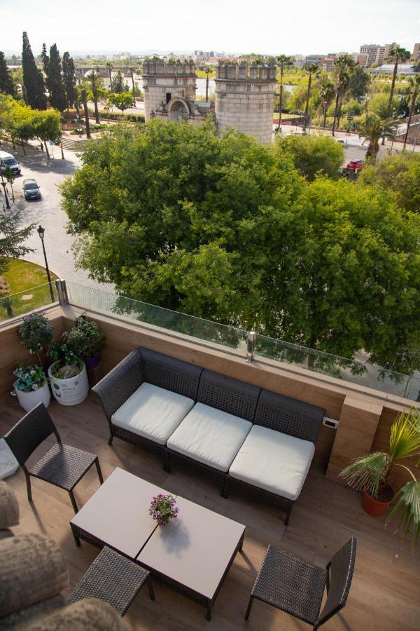 Alojamientos Puerta Palma Con Vistas Y Parking 巴达霍斯 外观 照片